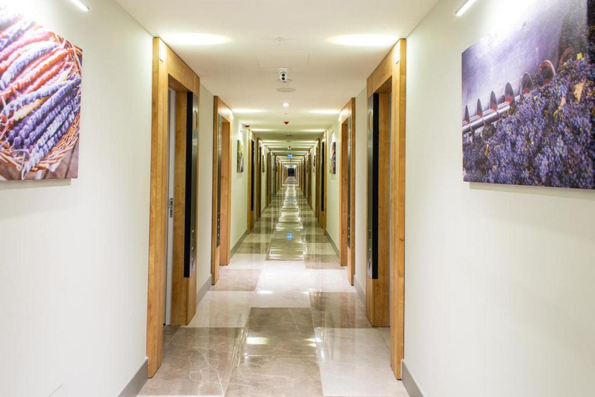 Orbi City Twin Towers Apartment บาทูมิ ภายนอก รูปภาพ