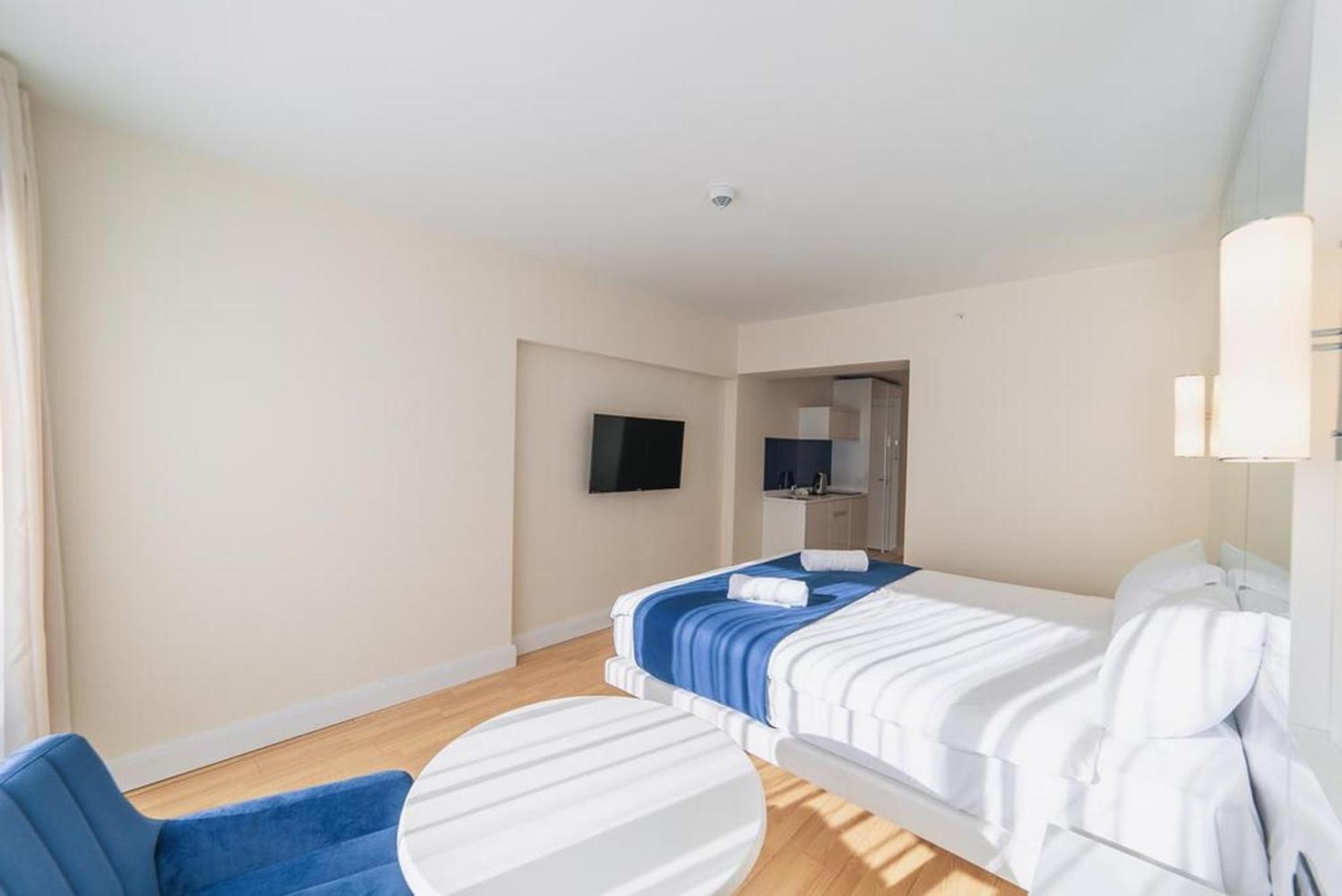 Orbi City Twin Towers Apartment บาทูมิ ภายนอก รูปภาพ
