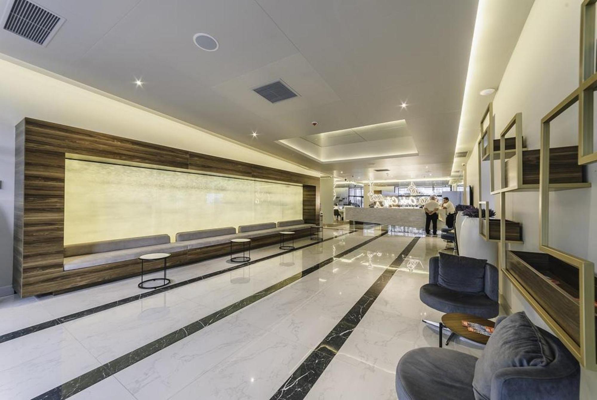 Orbi City Twin Towers Apartment บาทูมิ ภายนอก รูปภาพ