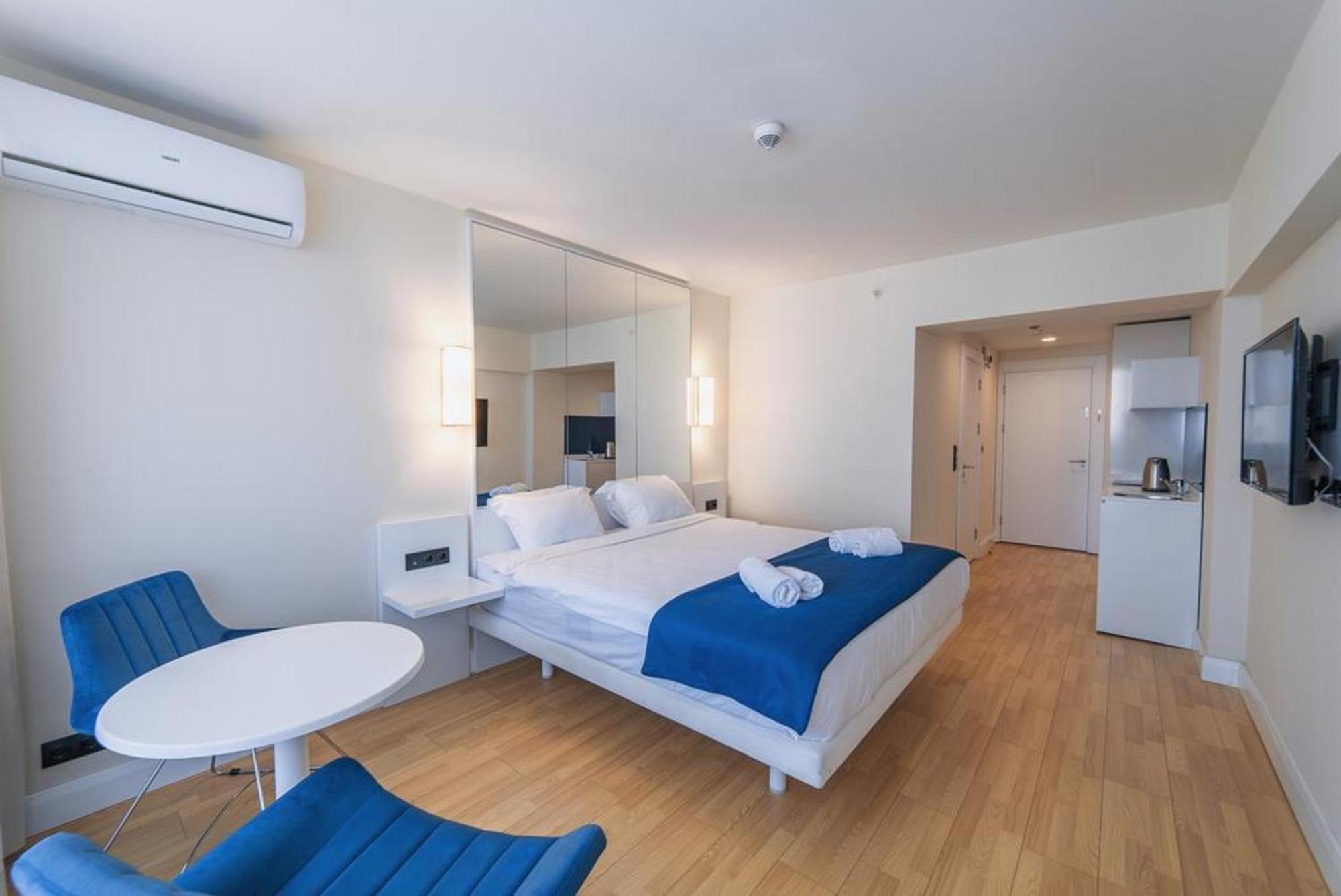 Orbi City Twin Towers Apartment บาทูมิ ภายนอก รูปภาพ