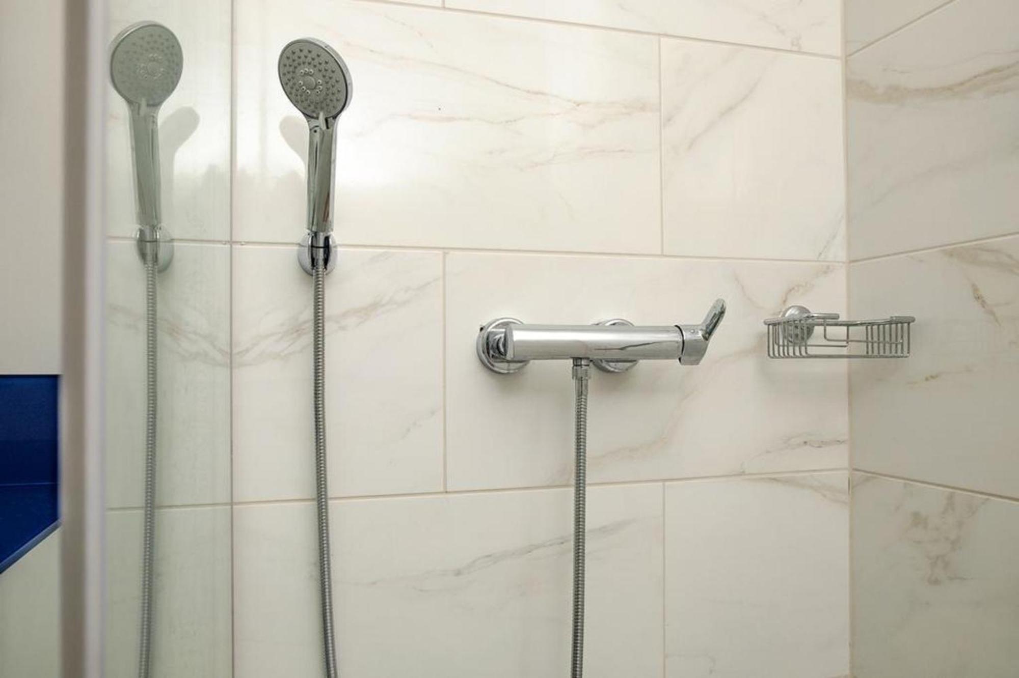 Orbi City Twin Towers Apartment บาทูมิ ภายนอก รูปภาพ